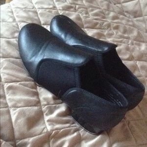 Black tap shoes